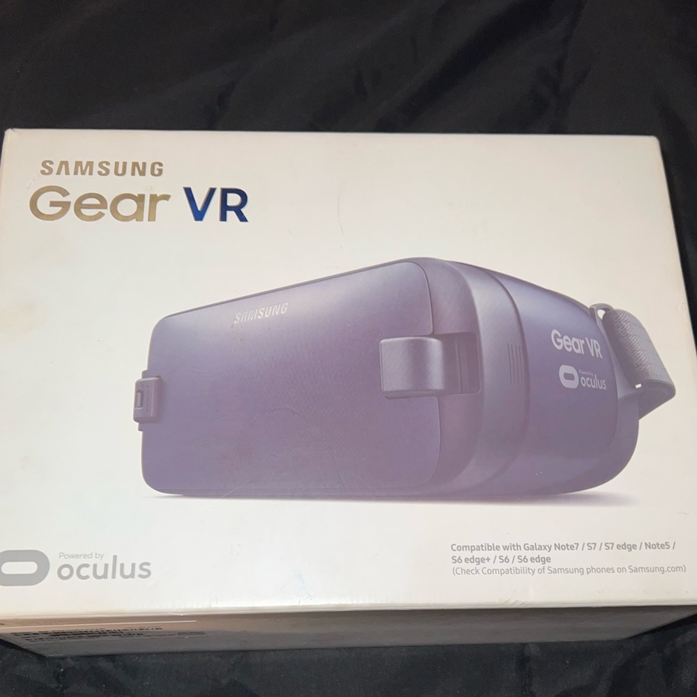 Samsung Gear VR Powered by Oculus